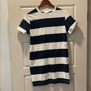 H&M Striped Navy and White T-Shirt Dress